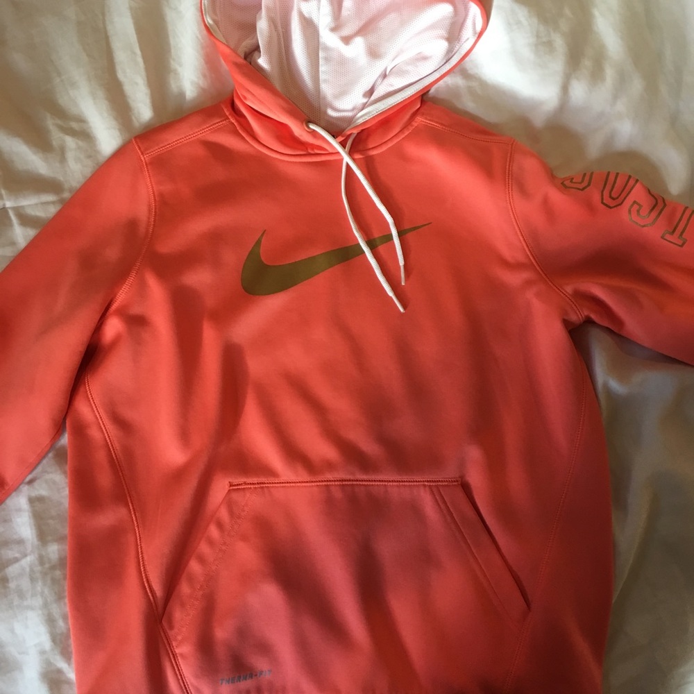 Nike Women’s Performance Hoodie